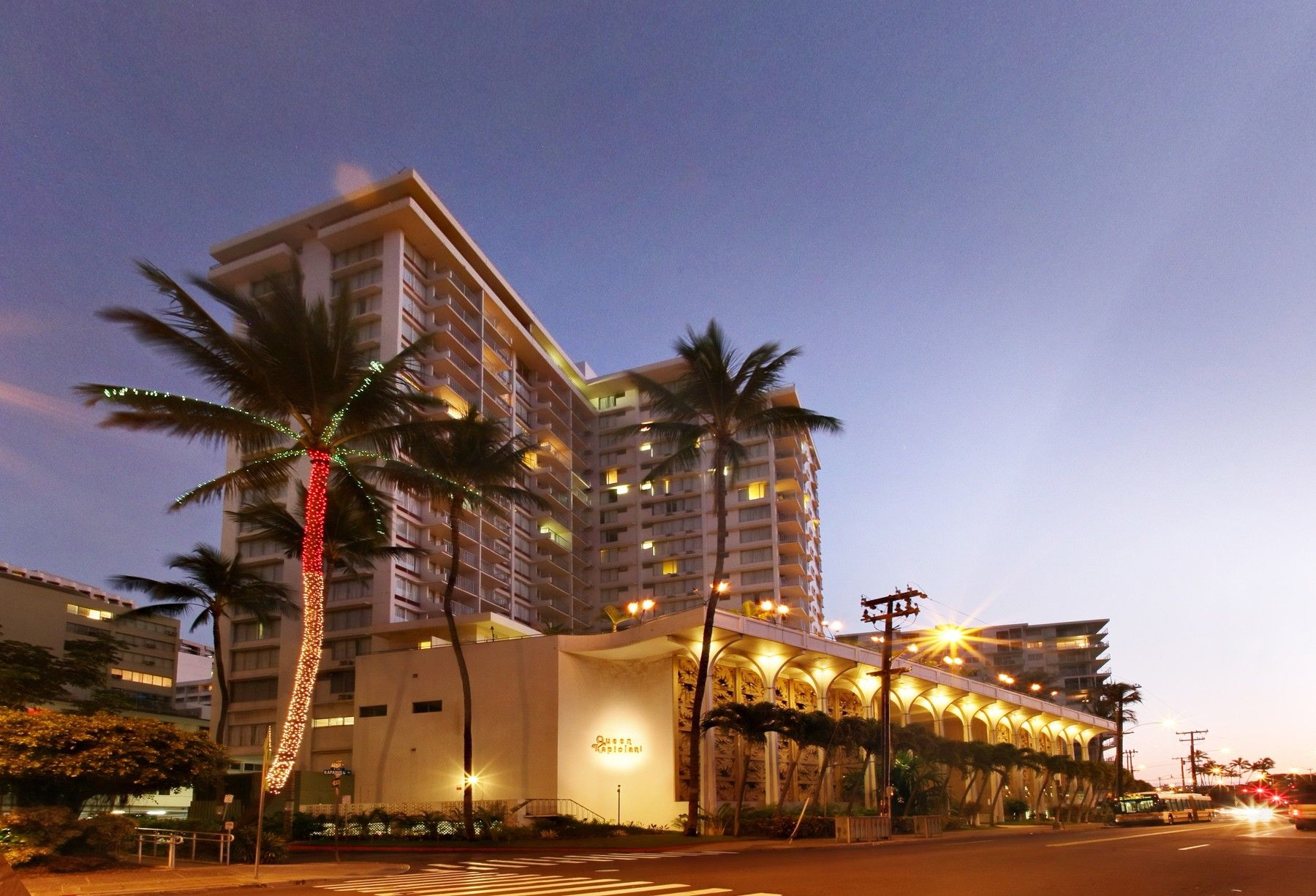 Queen Kapiolani Hotel Honolulu Exterior foto